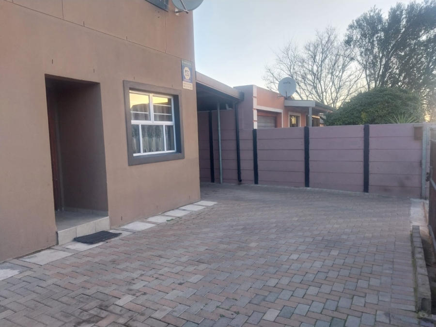 4 Bedroom Property for Sale in Ravensmead Western Cape